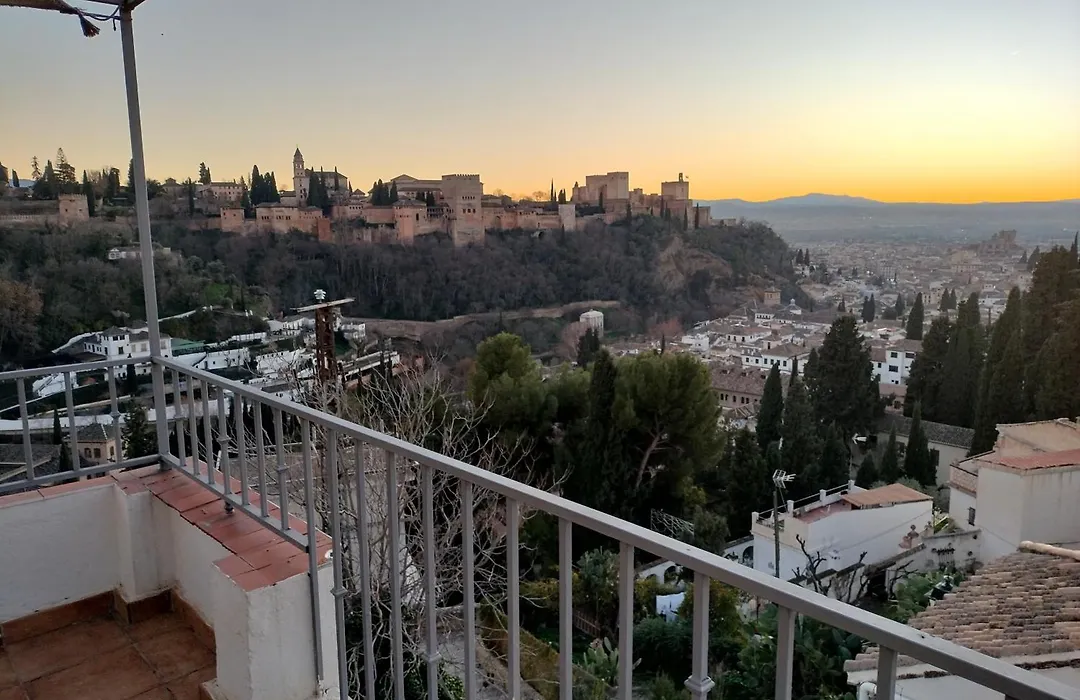 Apartamentos Miradores De Granada Vistas Alhambra Y Albaicin Historico-1