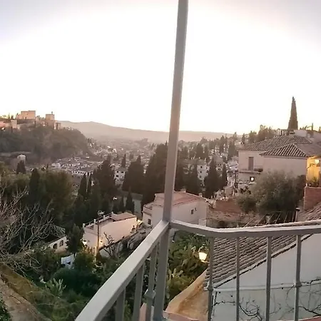 Apartamentos Miradores De Granada Vistas Alhambra Y Albaicin Historico-2